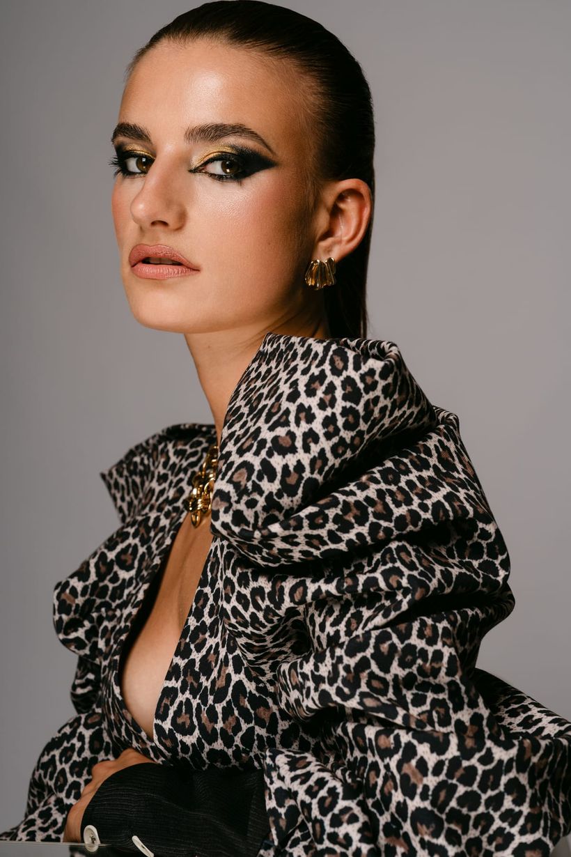 Editorial — Leopard, Statement-Make-up