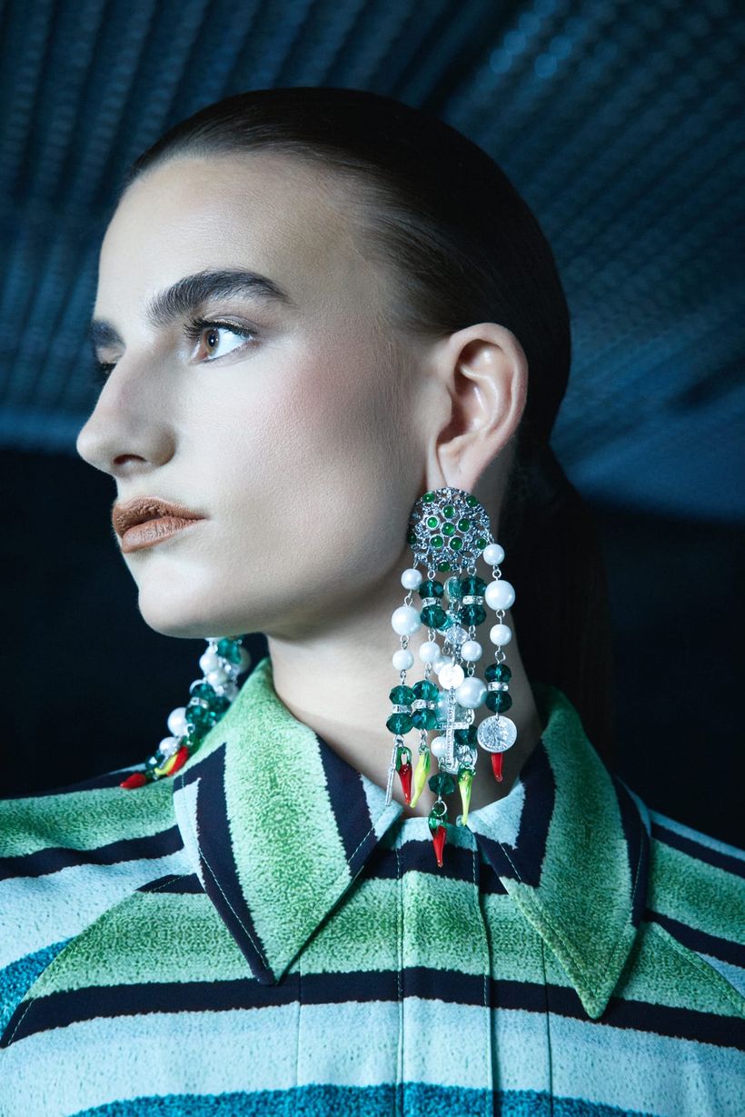 Runway — Marcel Ostertag, Profil